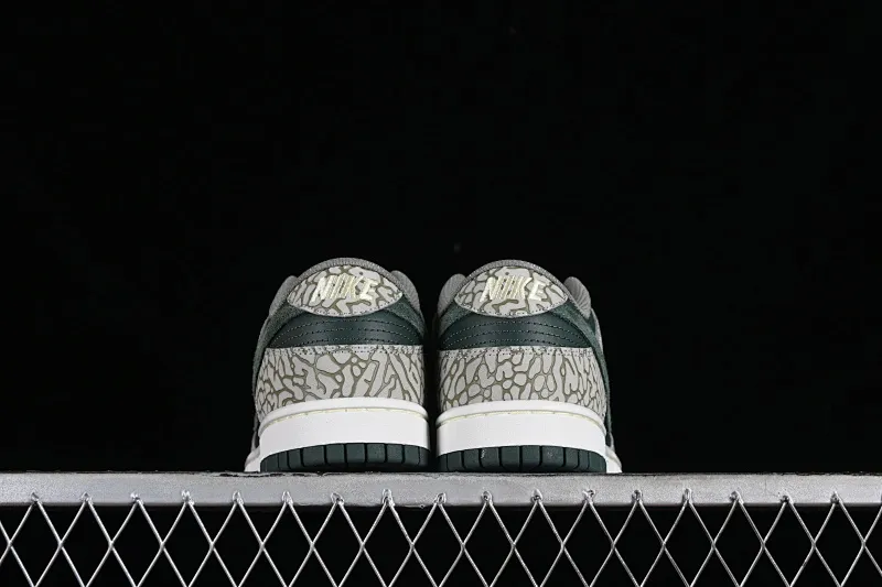 All categories Nk SB Dunk series Nk SB Dunk Low low-top sneakers Nk Dunk Low "Urban Landscape 2.0" cracked suede SB low-top casual sneakers HF4878-053